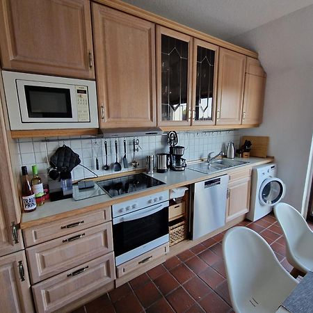 98Qm Wohnung Im Villenviertel - Voll Ausgestattet Mit Balkon Und Kamin - Wlan Gratis Wilhelmshaven Luaran gambar