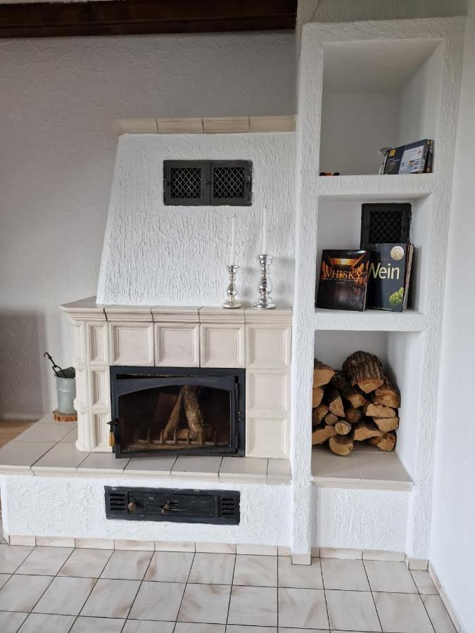 98Qm Wohnung Im Villenviertel - Voll Ausgestattet Mit Balkon Und Kamin - Wlan Gratis Wilhelmshaven Luaran gambar